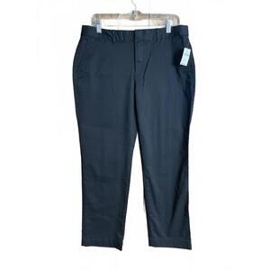 Gap NWT Slim City black Crop pants size 10